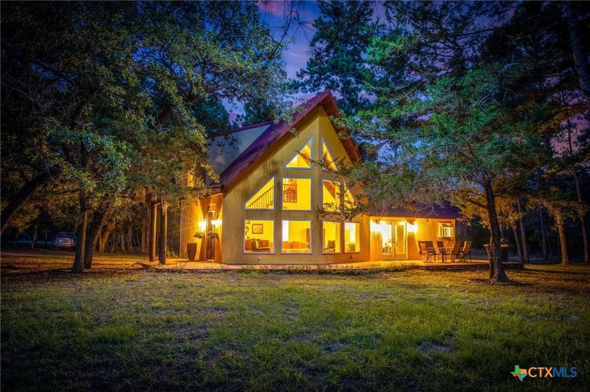 Discover the most enchanting and private 65 acre country estate! - photo 2