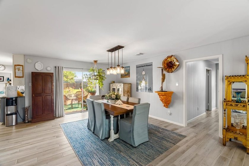 Location, space, and lifestyle - this Rockport gem delivers all - photo 10