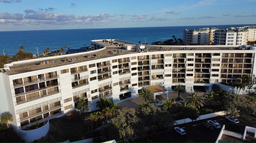 Location, Location, Location! Enjoy coastal living in this - photo 24
