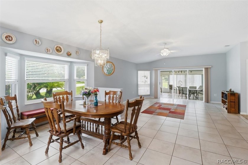 Welcome to refined Florida living in the highly sought-after - photo 10