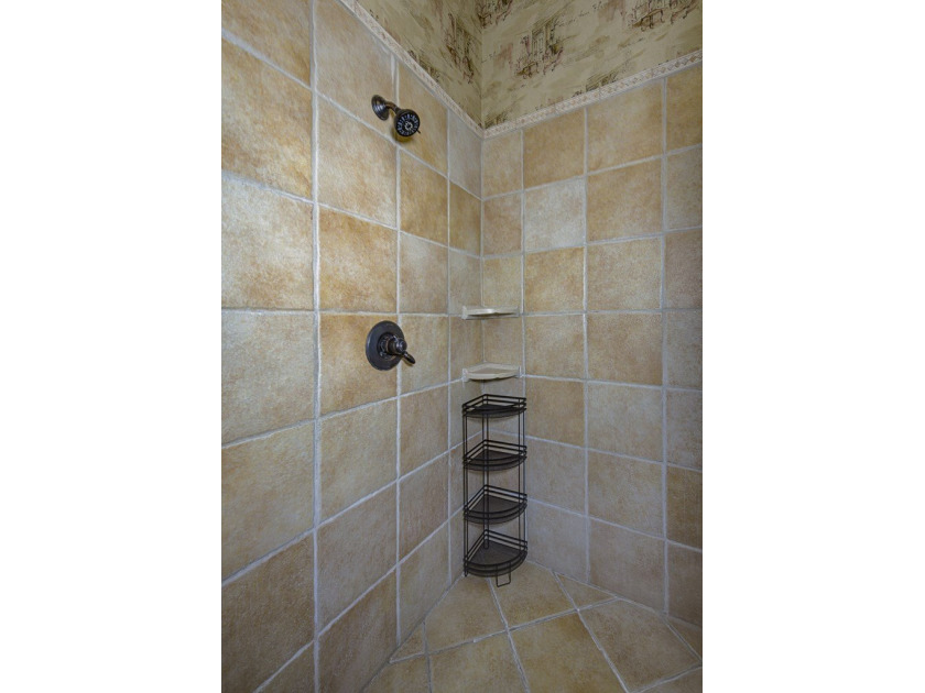 Seller is offering a $5000 credit towards the buyer's closing - photo 23