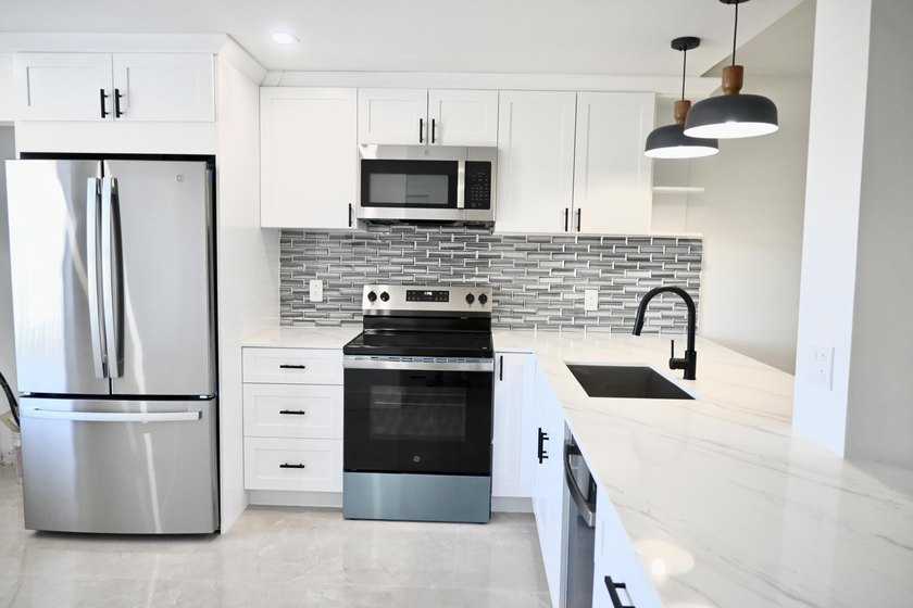FINANCING AVAILABLE! Seller willing to assist with closing costs - photo 3