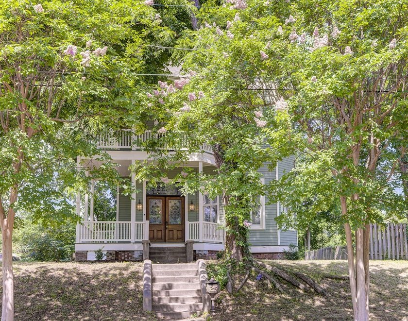Seller is offering a $5000 credit towards the buyer's closing - photo 48