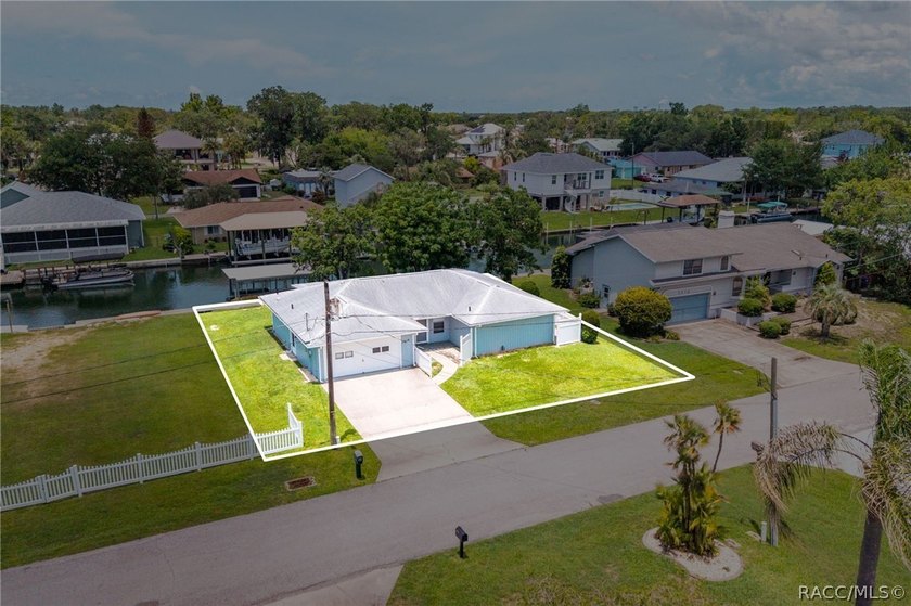 Waterfront Paradise with $10,000 Seller Credit Toward Roof - photo 8