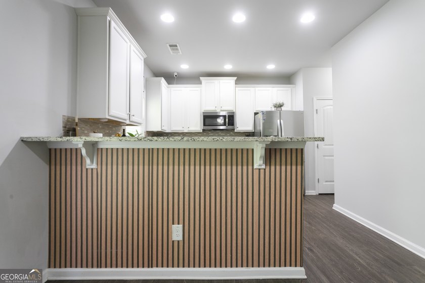 Welcome to this beautifully maintained home in the desirable - photo 11