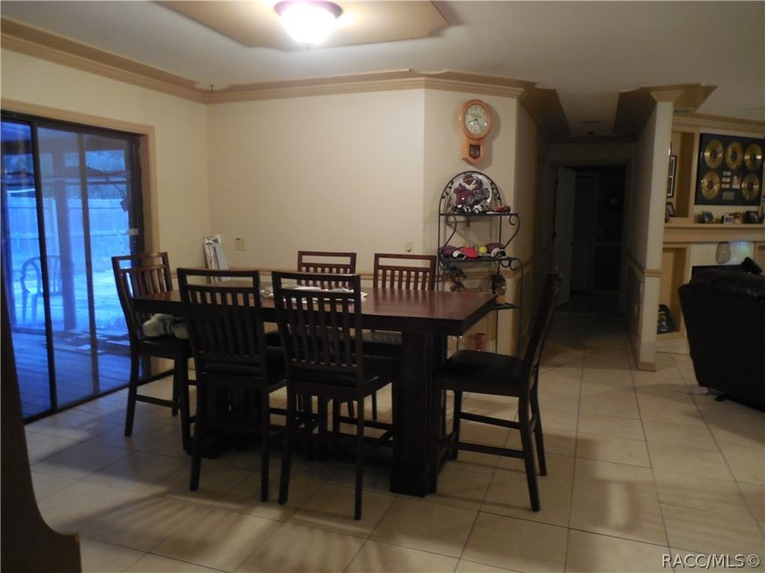 GREAT INVESTMENT OPPORTUNITY....This 3/2 home has an *in -law* - photo 8