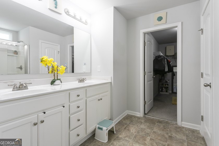 Welcome to this beautifully maintained home in the desirable - photo 29
