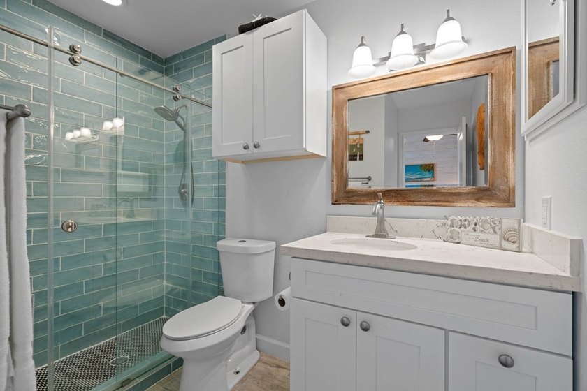 Welcome to this stunning Key Allegro condo, where serene water - photo 4