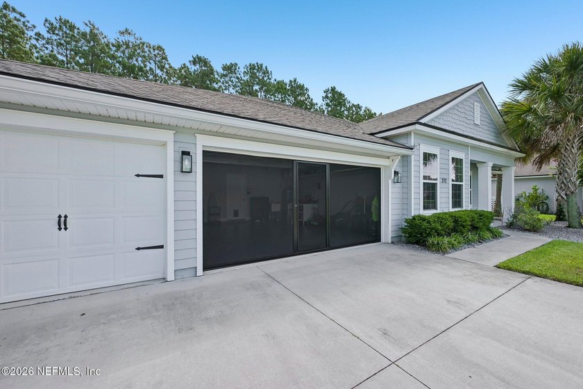 Welcome to 272 Prince Albert Avenue, a meticulously maintained - photo 2