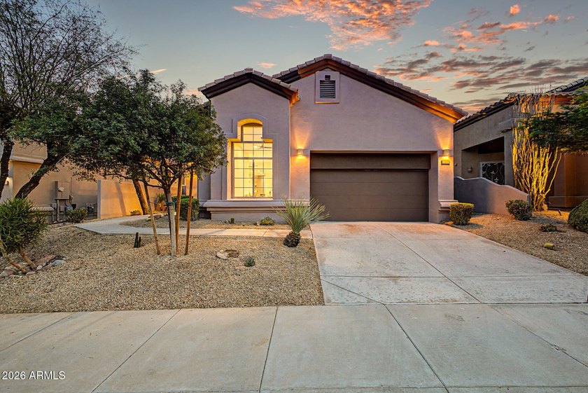 Welcome to this completely reimagined Scottsdale residence - photo 2