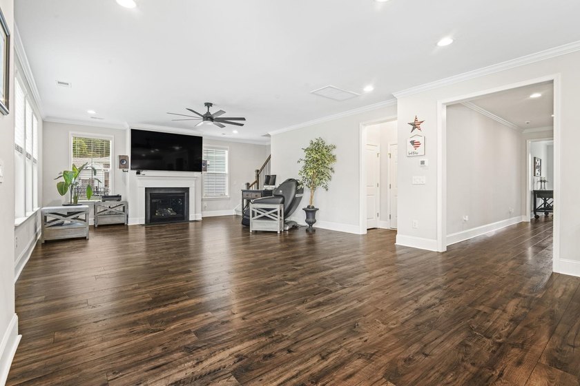 Discover 215 Delano Way, Myrtle Beach, SC a move-in ready - photo 15