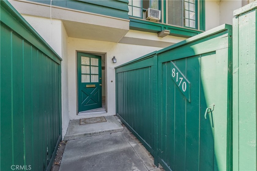 Welcome to 8170 Glengarry Green, a delightful single-family - photo 5