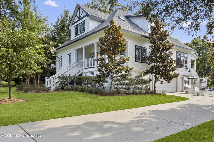 Tucked away in one of Ocean Springs' most charming neighborhoods - photo 2