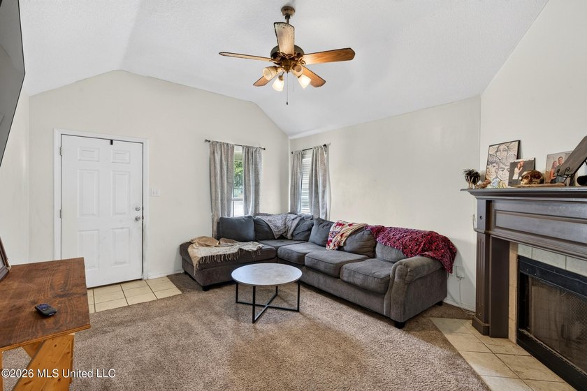 This exceptional 3-bedroom,2 bath home boasts a split floor plan - photo 5
