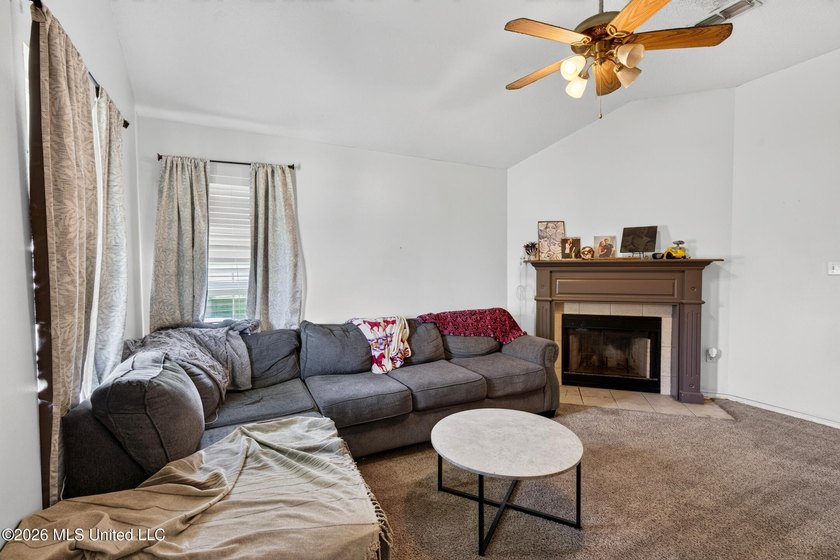 This exceptional 3-bedroom,2 bath home boasts a split floor plan - photo 6
