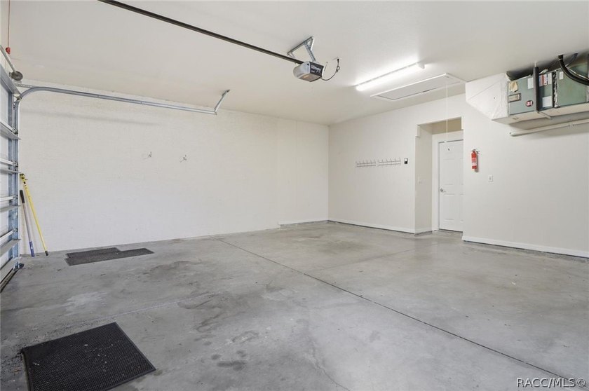 Very well-maintained 3-bed, 2-bath home in Sugarmill Woods - photo 35