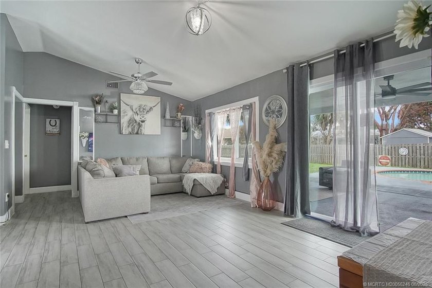 Welcome home to this 3 bedroom 2 bath 2 car garage with Pool - photo 10