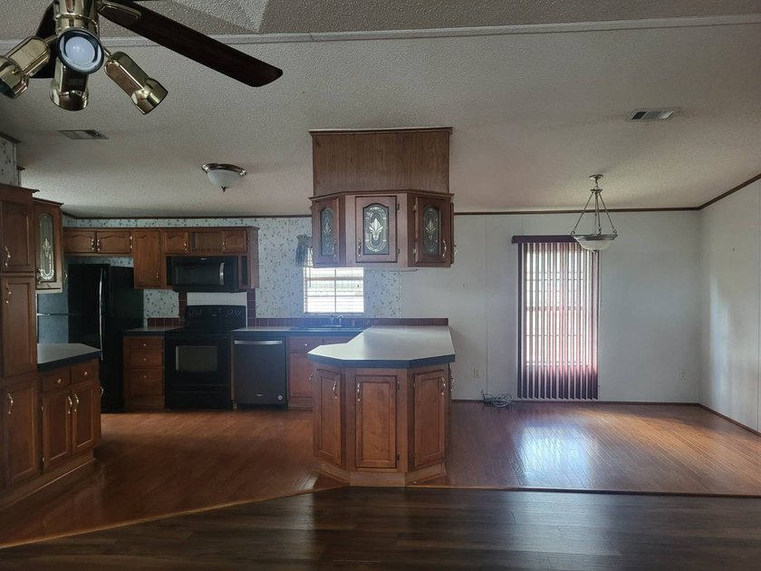 ANOTHER PRICE REDUCTION! Don't miss out on this one. Enjoy - photo 11