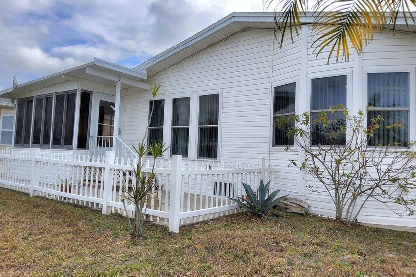 Beautiful Water View! Charming 2-Bed, 2-Bath Manufactured Home - photo 17