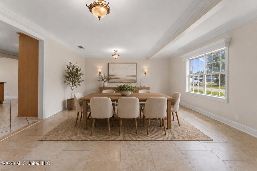 Own your own piece of paradise near the beach! This spacious - photo 4