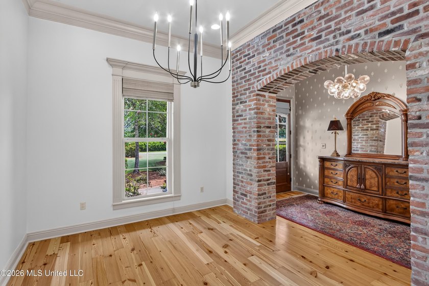 Fall in love with this custom built home located in the heart of - photo 7