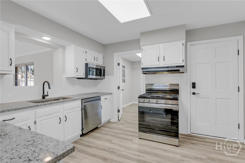 Fantastic opportunity! Discover this beautifully updated - photo 9