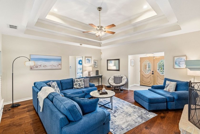 COUNTRY CLUB LIVING WITH A VIEW! Located in Rockport Country - photo 9