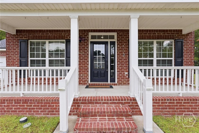 Move-in ready 2-story home with Brand New Roof &amp; Brand New 5-Ton - photo 4