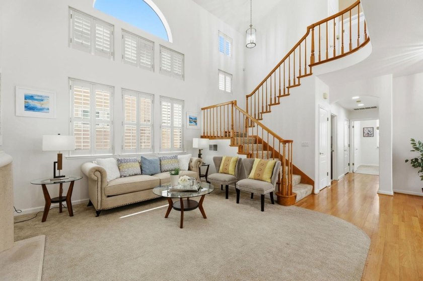 Well-maintained home with a second owner, built in 1992. This - photo 8