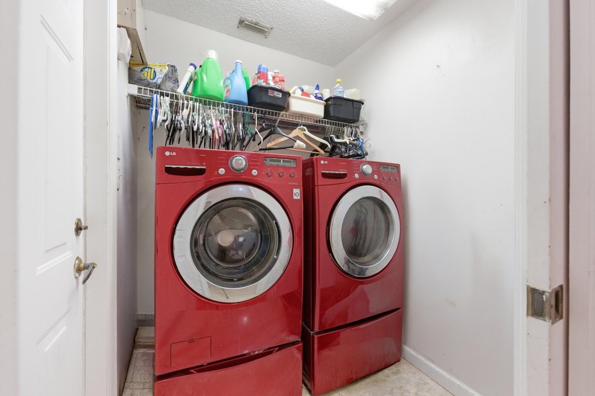 Welcome home to this well-maintained property, ideally located - photo 19