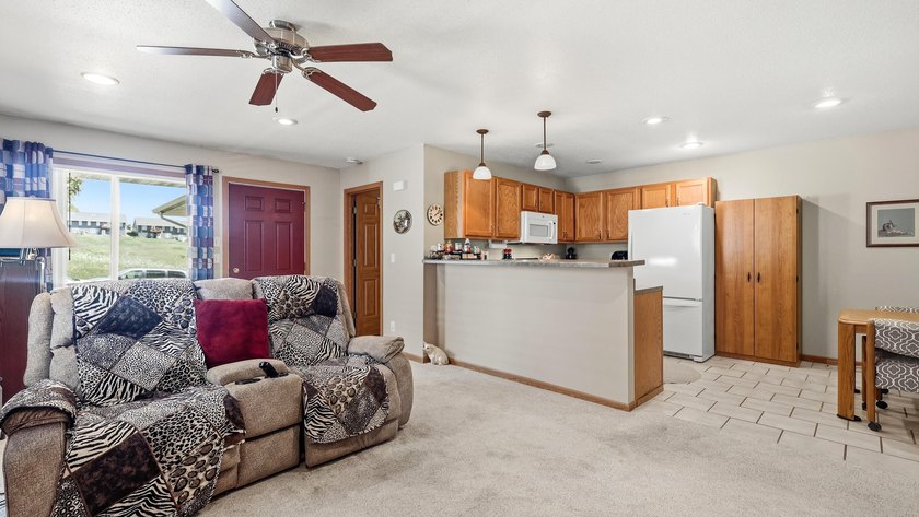 Enjoy easy access to the West End of town with convenient - photo 6