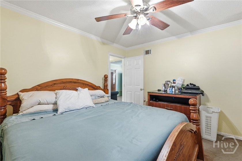 Welcome to this spacious and well-maintained Southside Savannah - photo 10