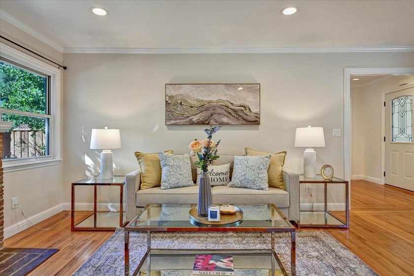 Pride of ownership located in Redwood City, this cozy 2-bedroom - photo 9
