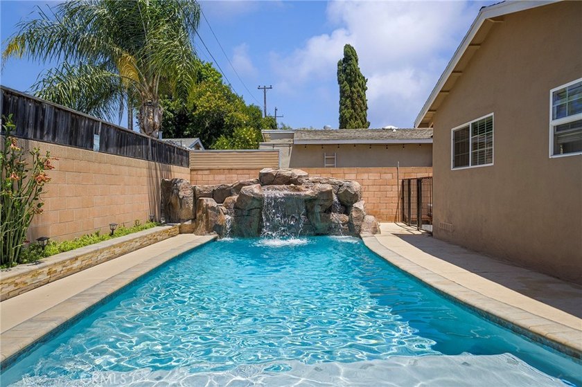 Ready to entertain? Step straight into a backyard that truly - photo 19