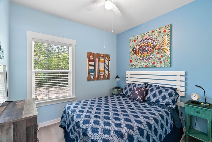 Charming 2-Bedroom Cottage near Copano Bay - Turnkey Investment - photo 6