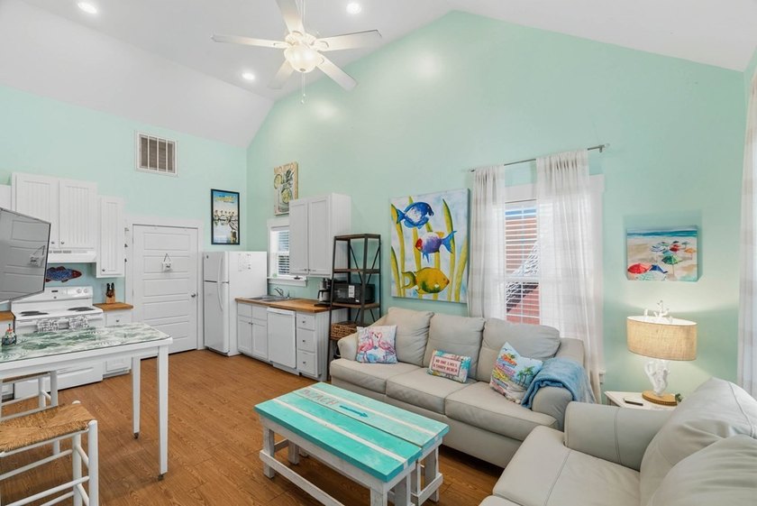 Coastal Cottage Retreat Near Copano Bay! Discover your perfect - photo 3