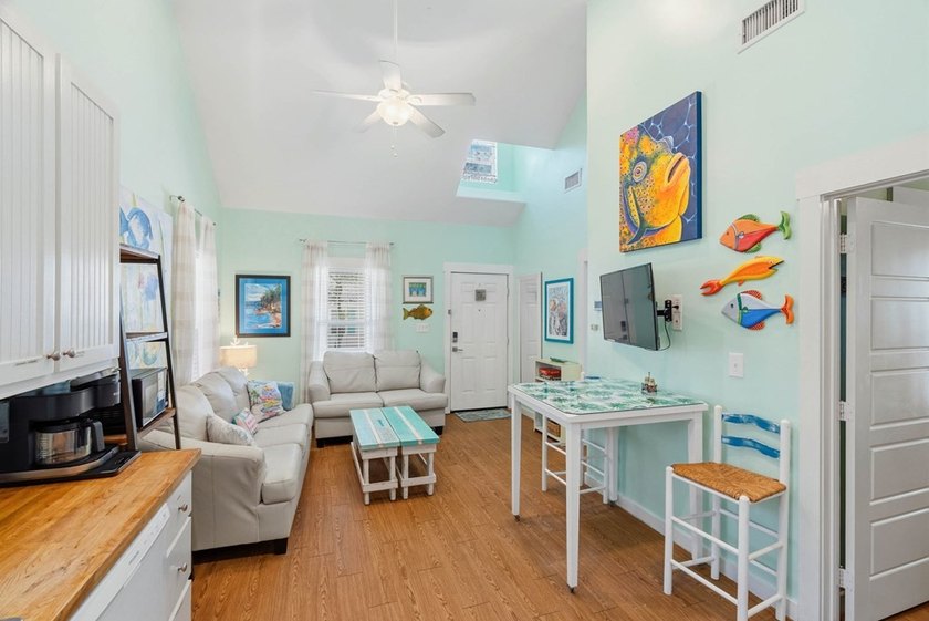 Coastal Cottage Retreat Near Copano Bay! Discover your perfect - photo 10