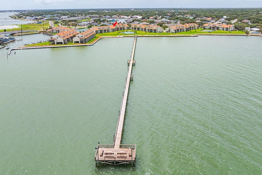 Absolutely stunning! Come experience this completely remodeled - photo 8