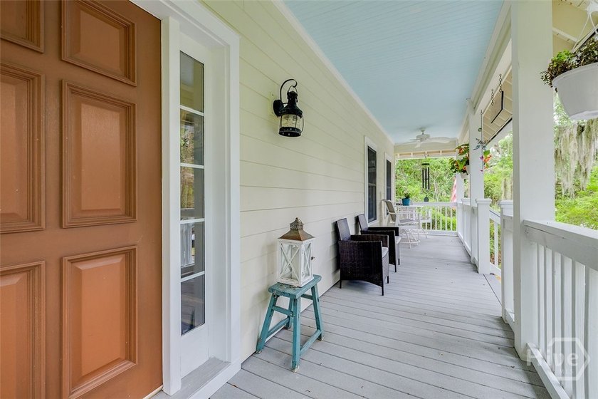 Tucked beneath swaying oaks and draped in coastal charm, 3120 - photo 7