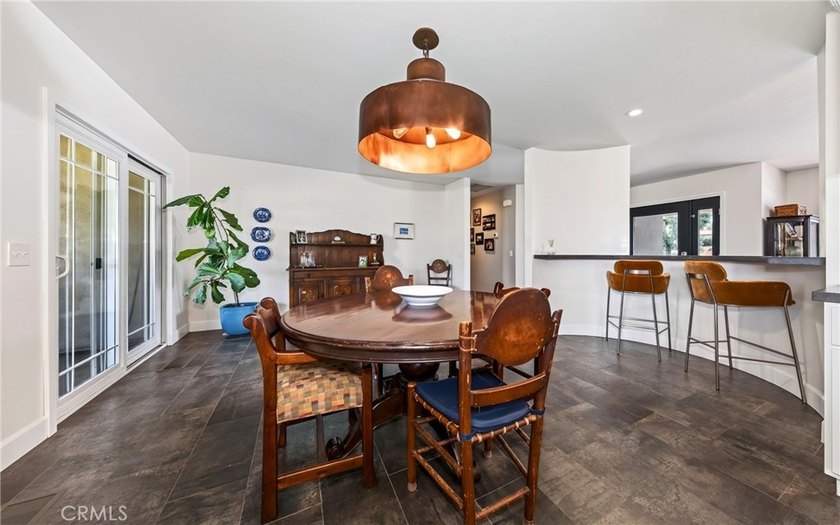645 Los Altos - photo 8