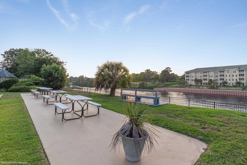 Don't miss the opportunity to own this lovely 2 bedroom 2 bath - photo 36