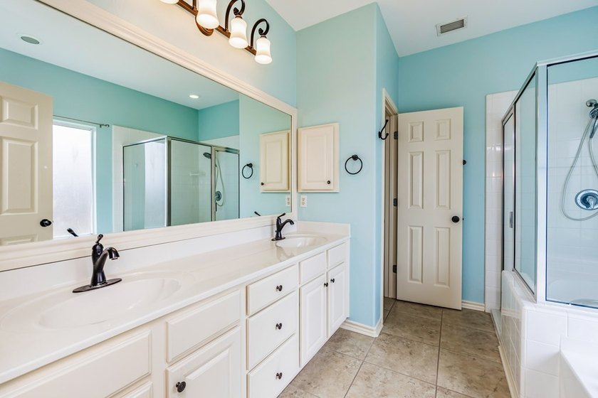 Quality craftsmanship and thoughtful design come together in - photo 5