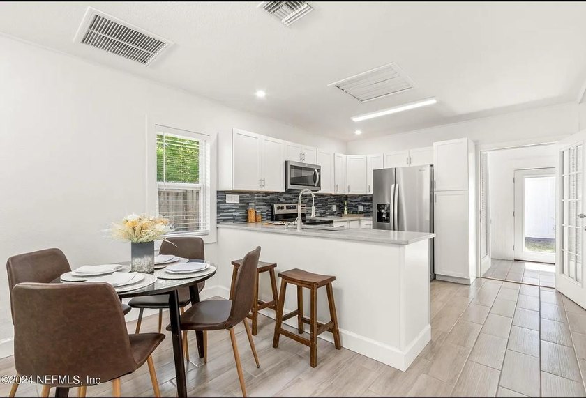 Price change, bring your best offer! Come view this amazing - photo 7