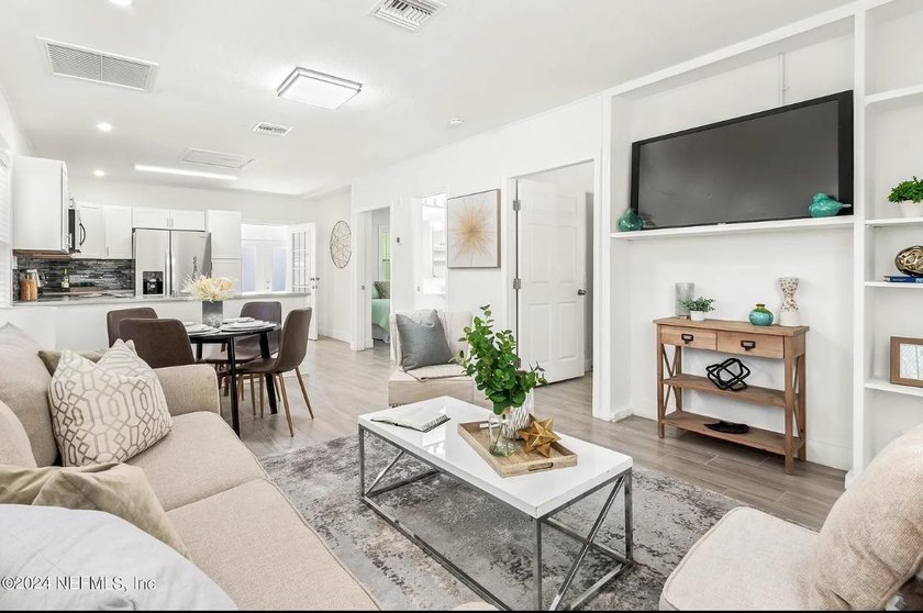 Price change, bring your best offer! Come view this amazing - photo 10