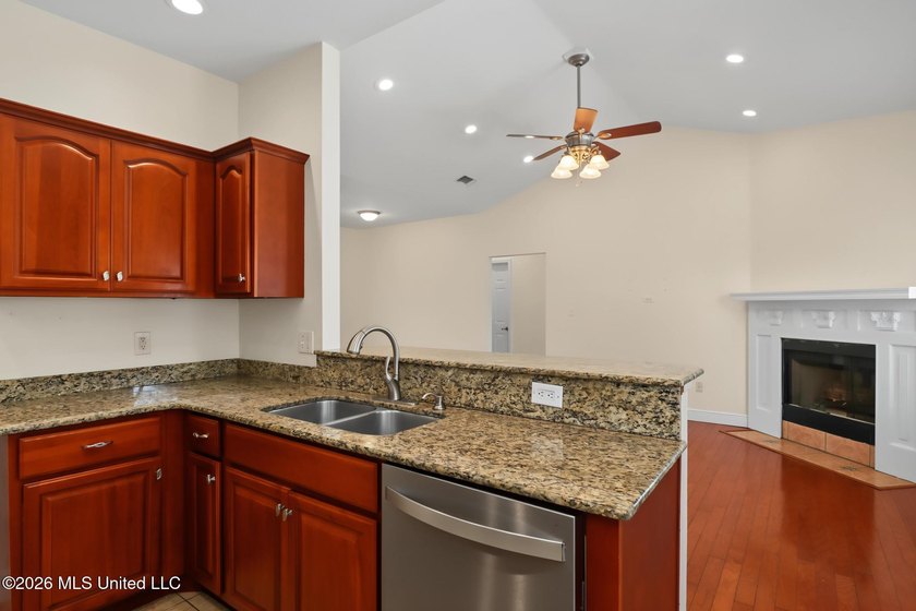 Move-in ready and just minutes from the beach! This beautiful - photo 5