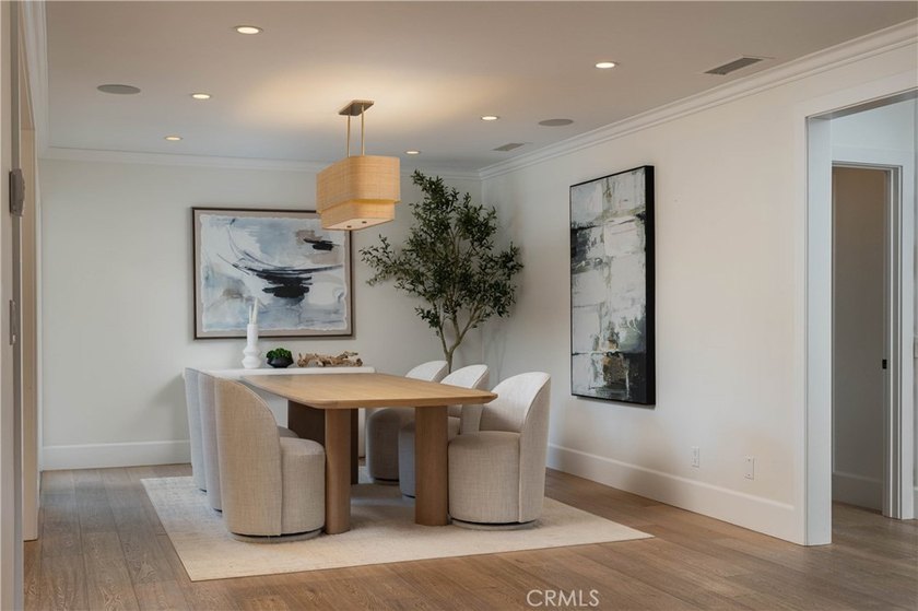 Welcome home to this charming Corona Highlands beach house - photo 11
