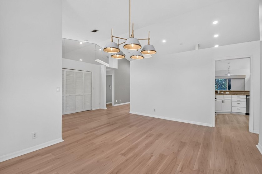 Move right into this beautifully updated 4-bedroom, 3-bath - photo 25