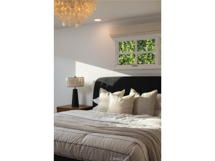 Welcome home to this charming Corona Highlands beach house - photo 28