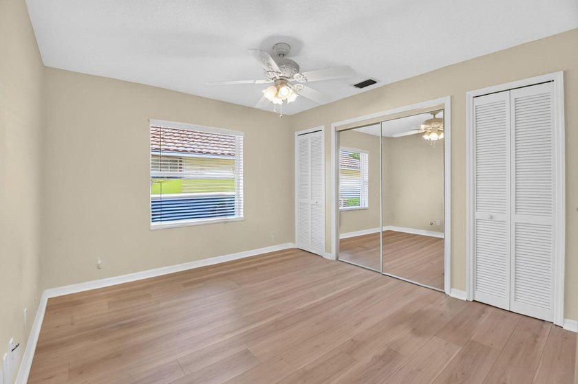 Move right into this beautifully updated 4-bedroom, 3-bath - photo 30