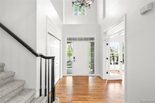 *****A CAPE-COD HOME (MASTER BEDROOM ON THE MAIN - photo 3